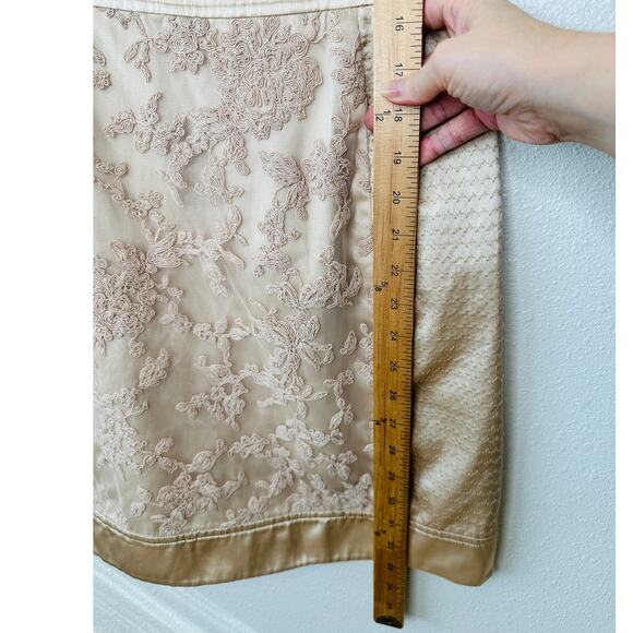 BCBGMAXAZRIA Tan Satin & Floral Lace Round Neck Mini Dress 6 - Picture 12 of 13